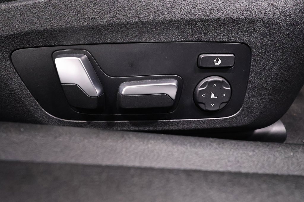 Used 2023 BMW M4 xDrive Competition image 17