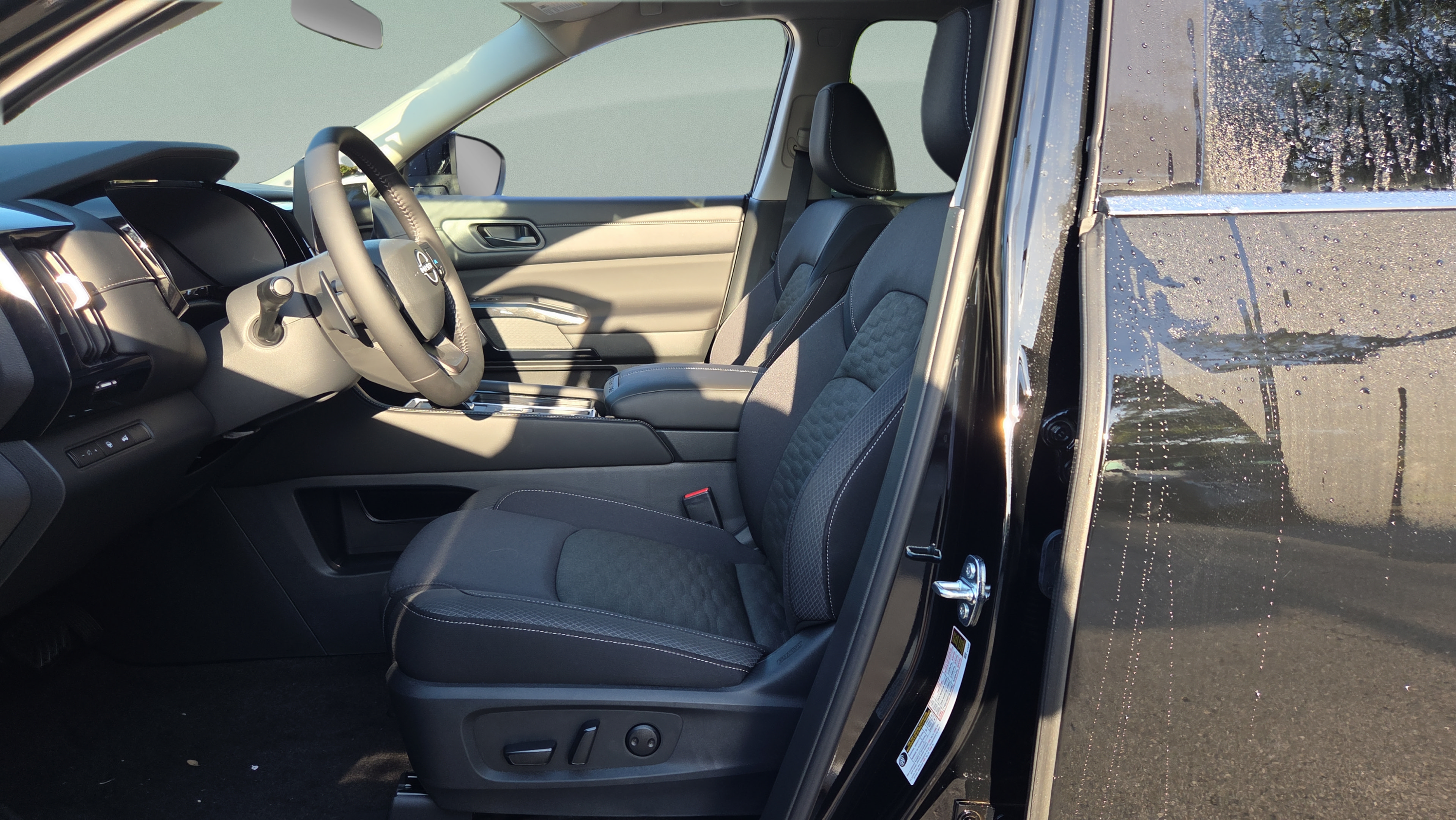 New 2026 Nissan Pathfinder SV FWD image 9