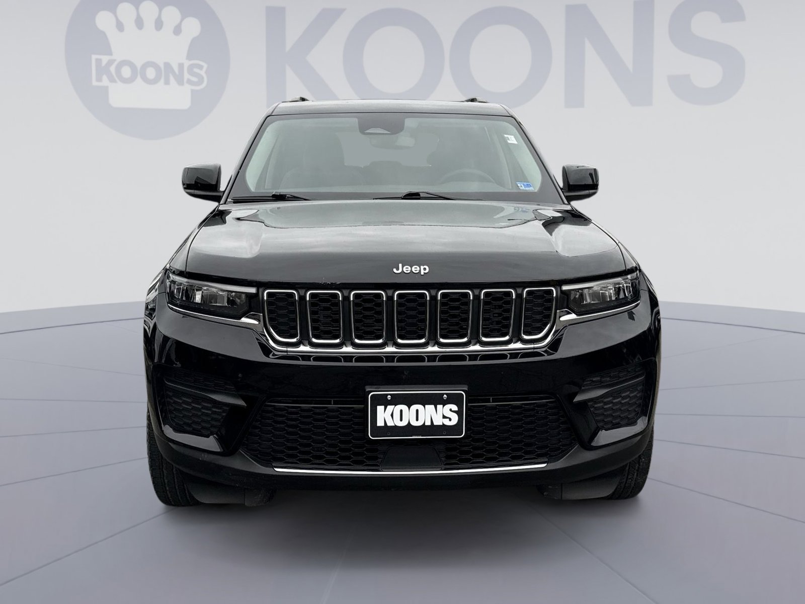 Used 2023 Jeep Grand Cherokee Laredo w/ Luxury Tech Group I image 11