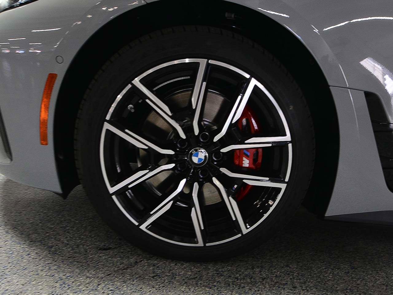 New 2026 BMW i4 eDrive40 w/ M Sport Package RWD image 5