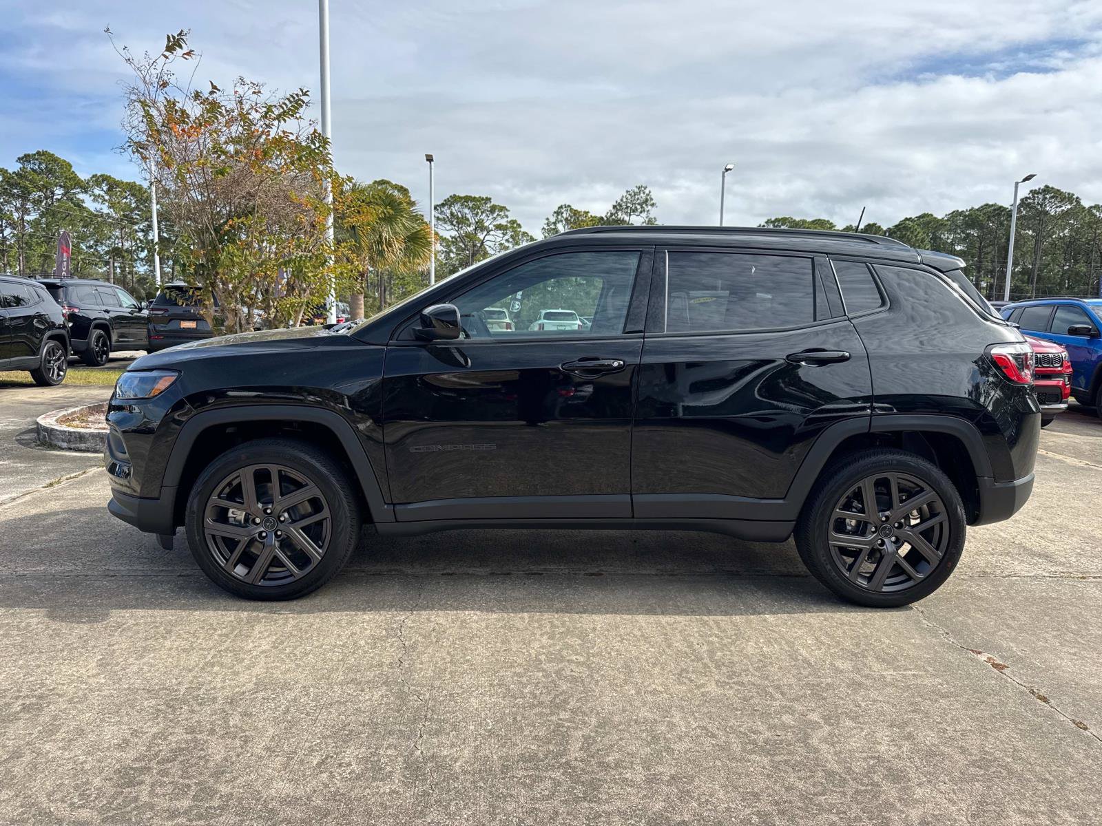New 2026 Jeep Compass Latitude AWD/4WD image 6