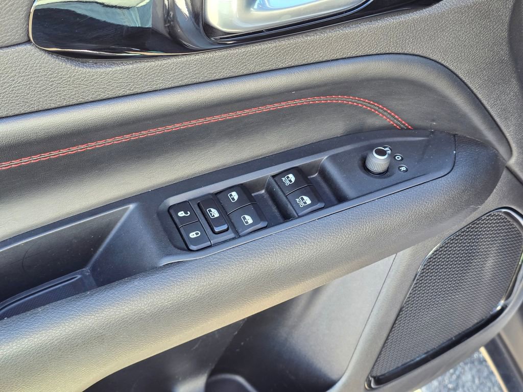 Used 2024 Jeep Compass Trailhawk image 21