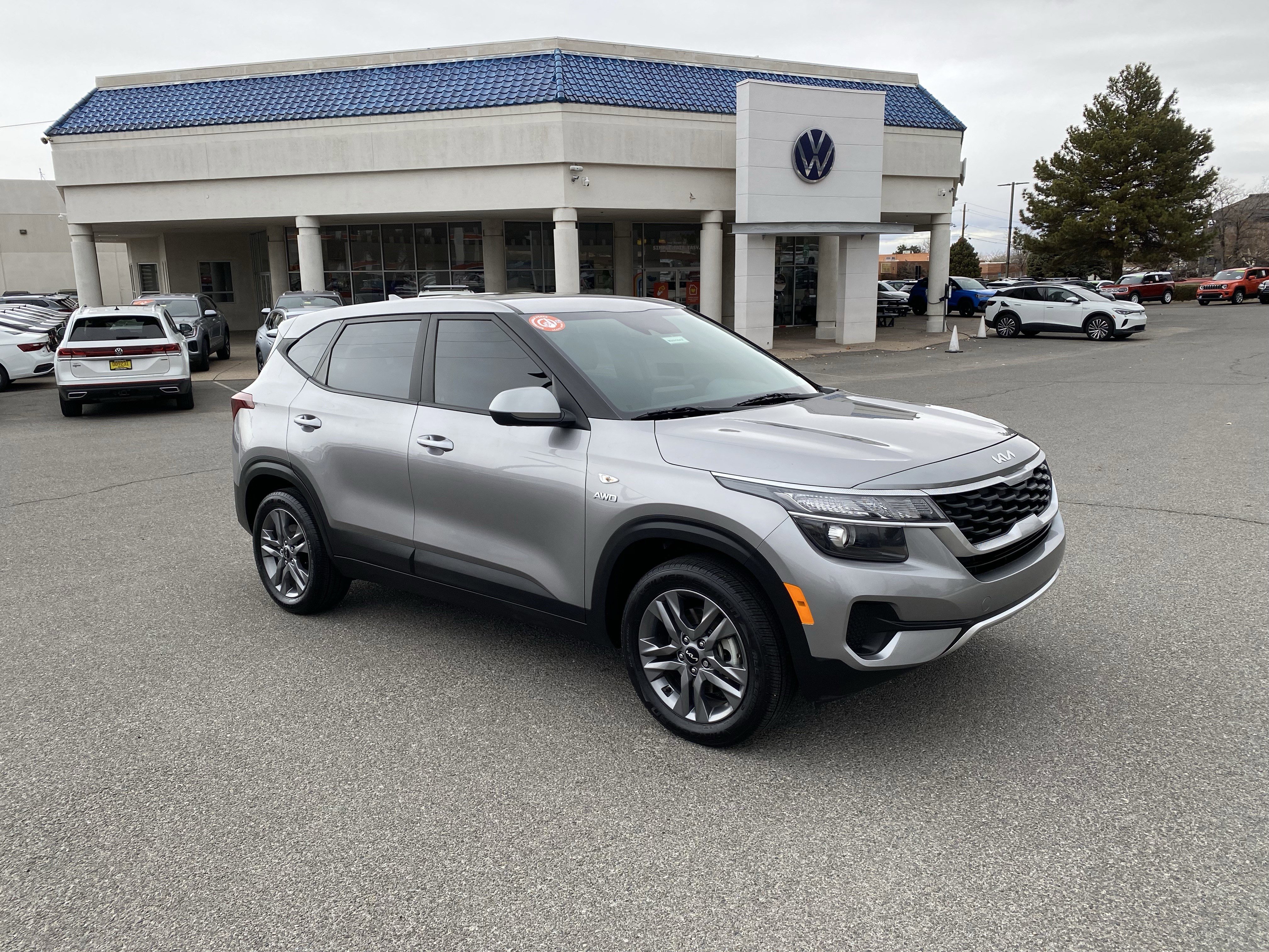 Used 2022 Kia Seltos LX image 42