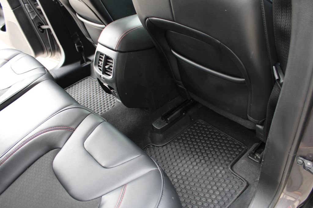 Used 2020 Jeep Cherokee Trailhawk w/ Trailer Tow Group image 33