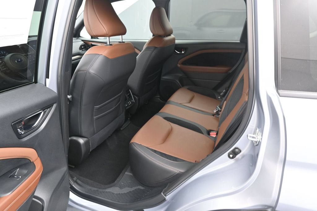 Used 2025 Subaru Forester Touring w/ Popular Package - Touring AWD/4WD image 18