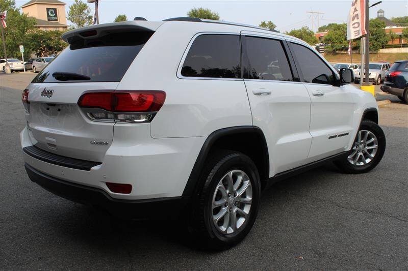 Used 2021 Jeep Grand Cherokee Laredo AWD/4WD image 5