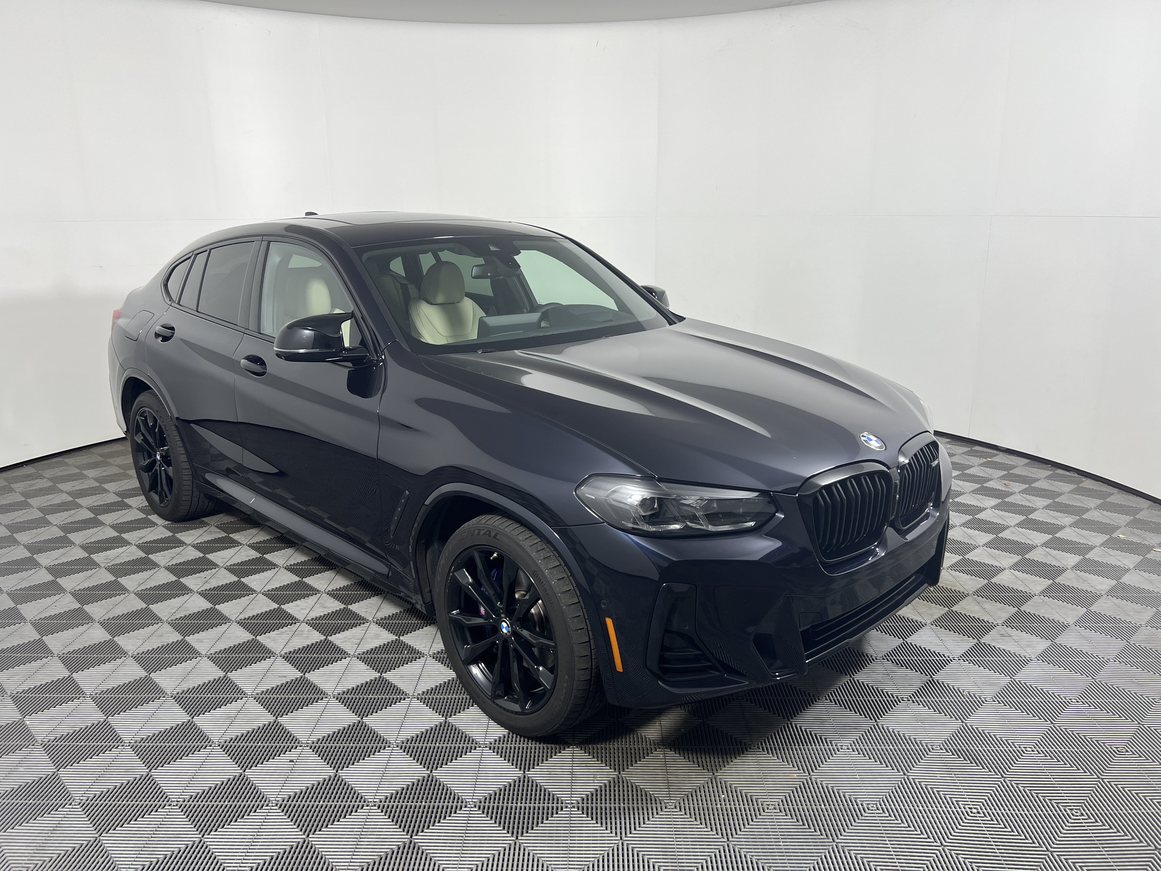Used 2024 BMW X4 M40i w/ Premium Package AWD/4WD image 7