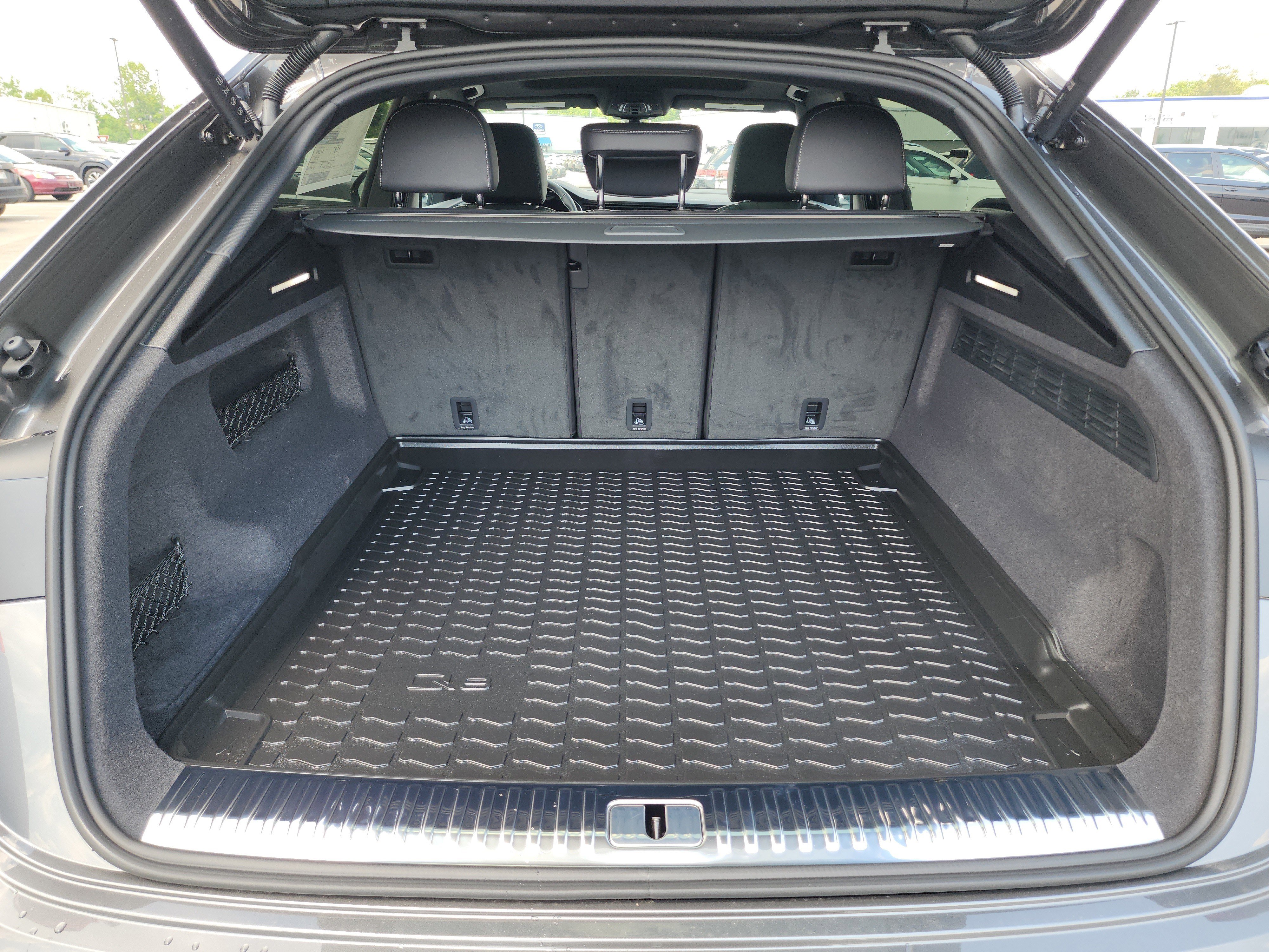 New 2025 Audi Q8 Premium image 19