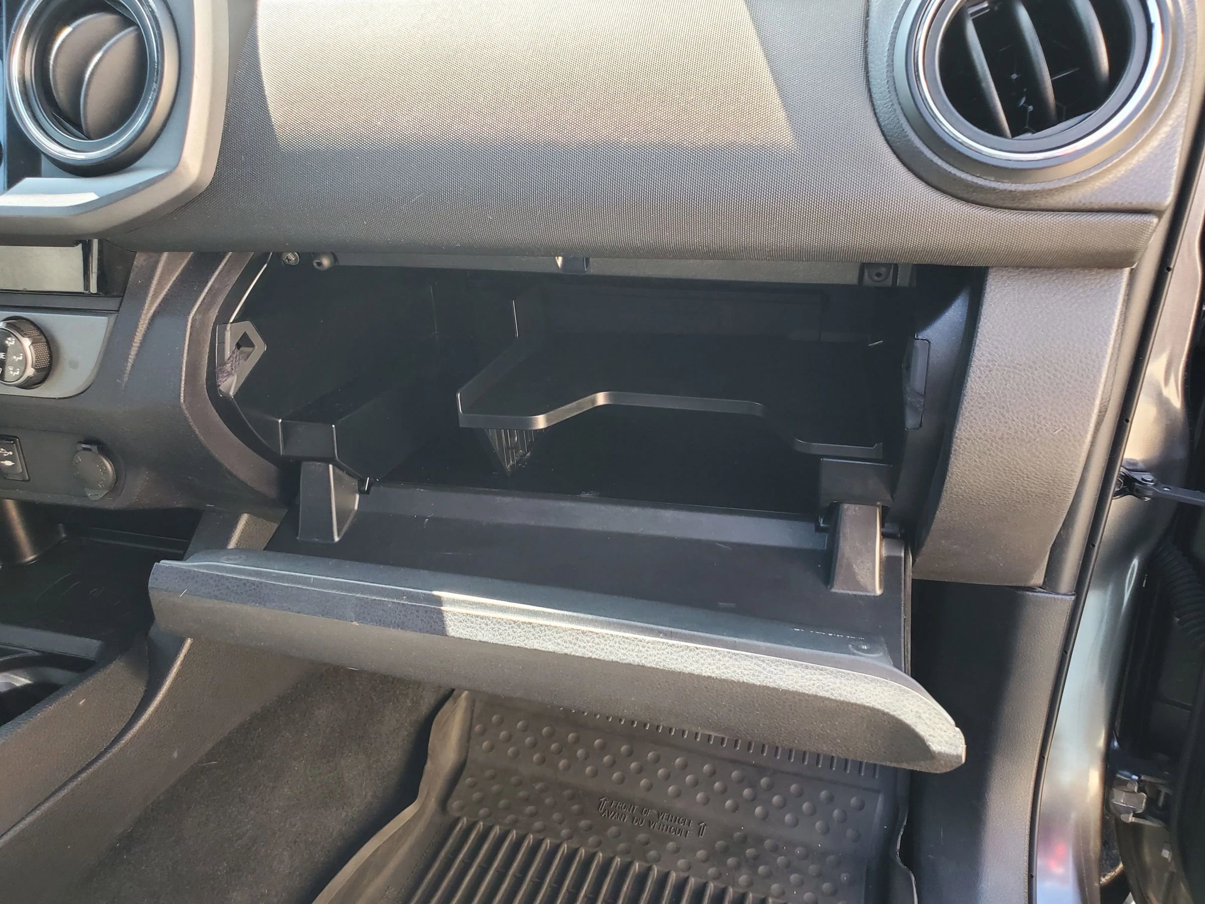 Used 2017 Toyota Tacoma TRD Sport w/ Tow Package image 37