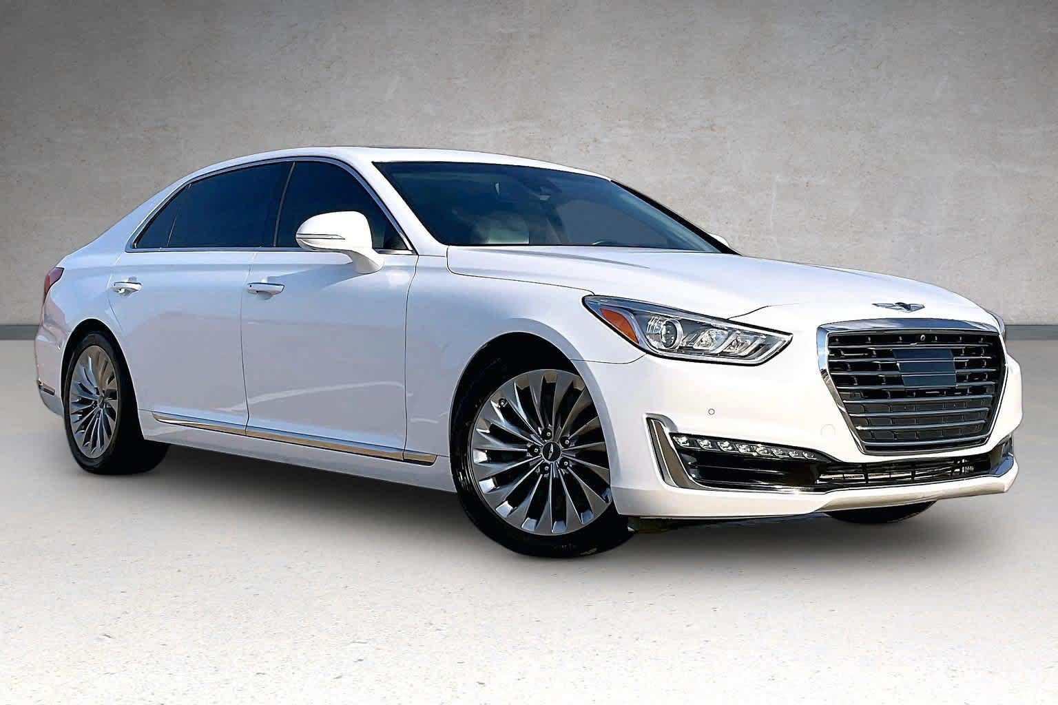 Used 2018 Genesis G90 3.3T Premium RWD image 20