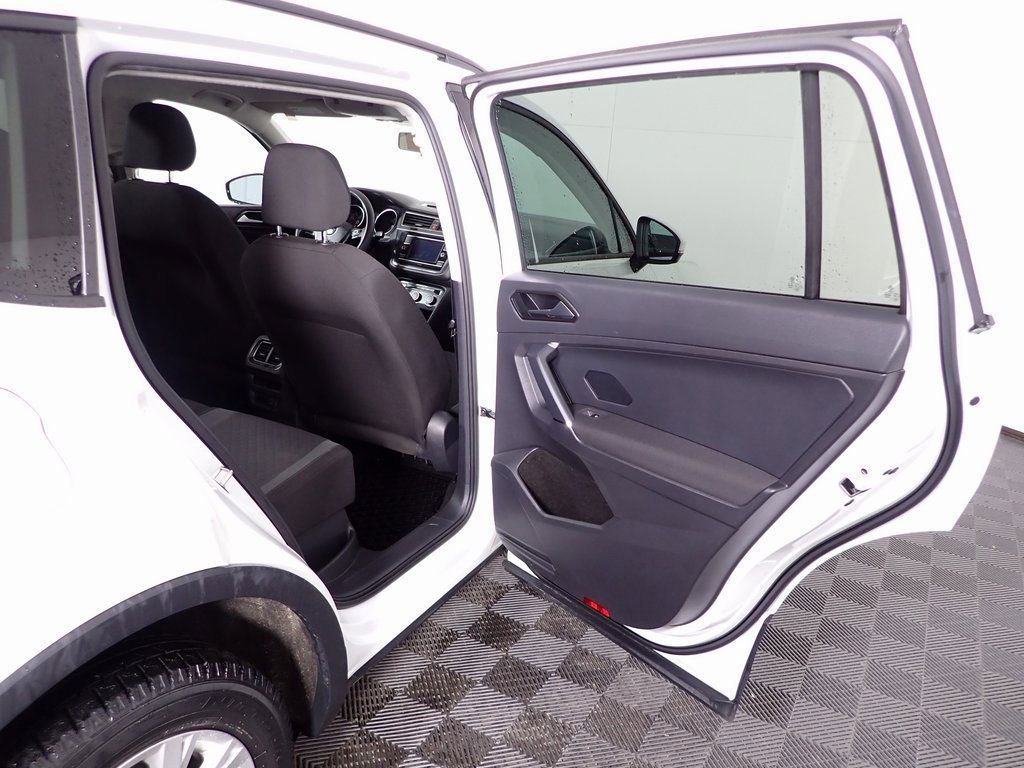 Used 2018 Volkswagen Tiguan S image 36