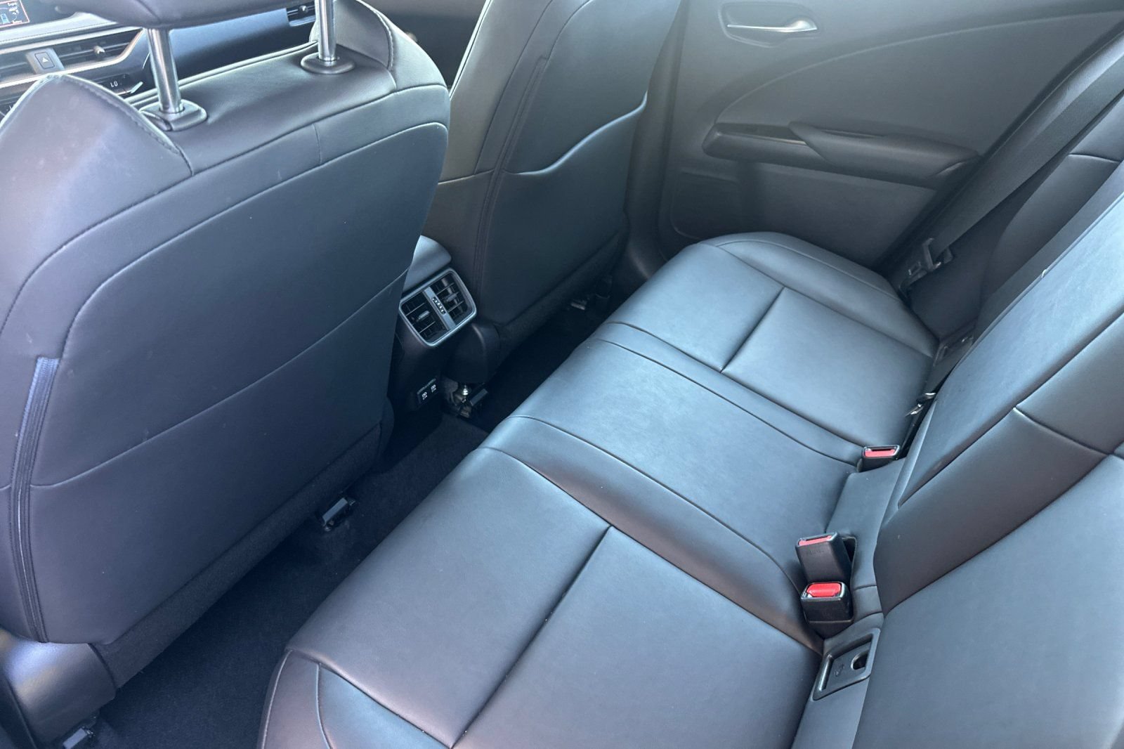 Used 2020 Lexus UX 250h w/ Accessory Package 2 AWD/4WD image 14