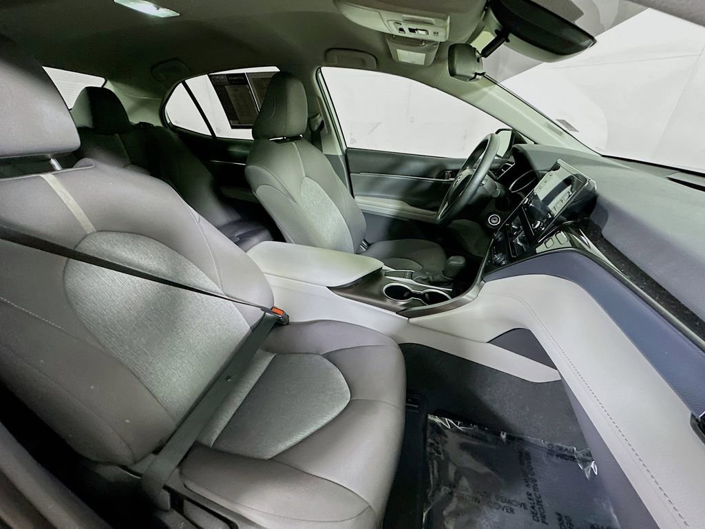 Used 2024 Toyota Camry LE image 12