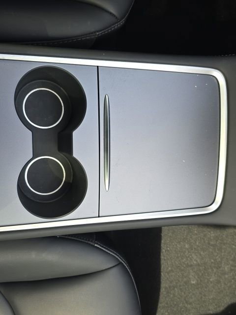 Used 2023 Tesla Model 3 Standard Range image 18