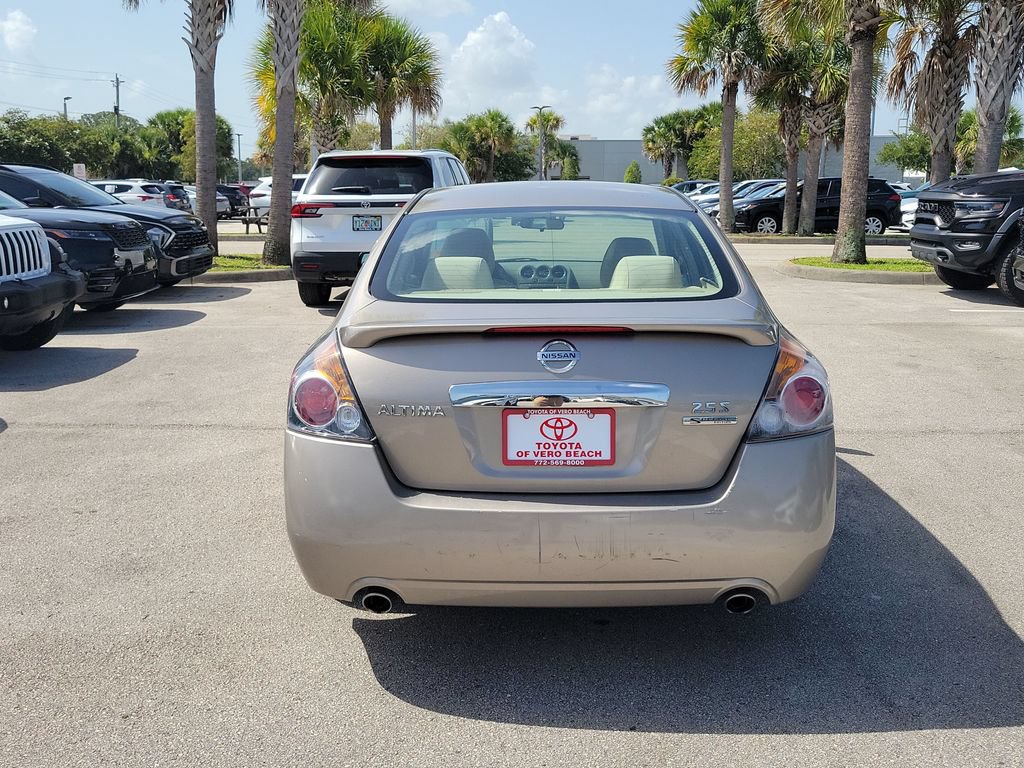 Used 2012 Nissan Altima 2.5 S w/ Special Edition Pkg FWD image 5