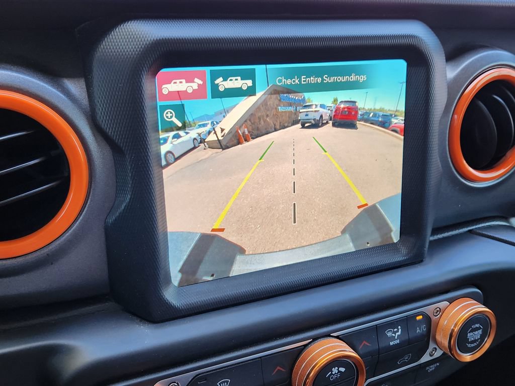 Used 2022 Jeep Gladiator Mojave w/ Trailer Tow Package AWD/4WD image 9
