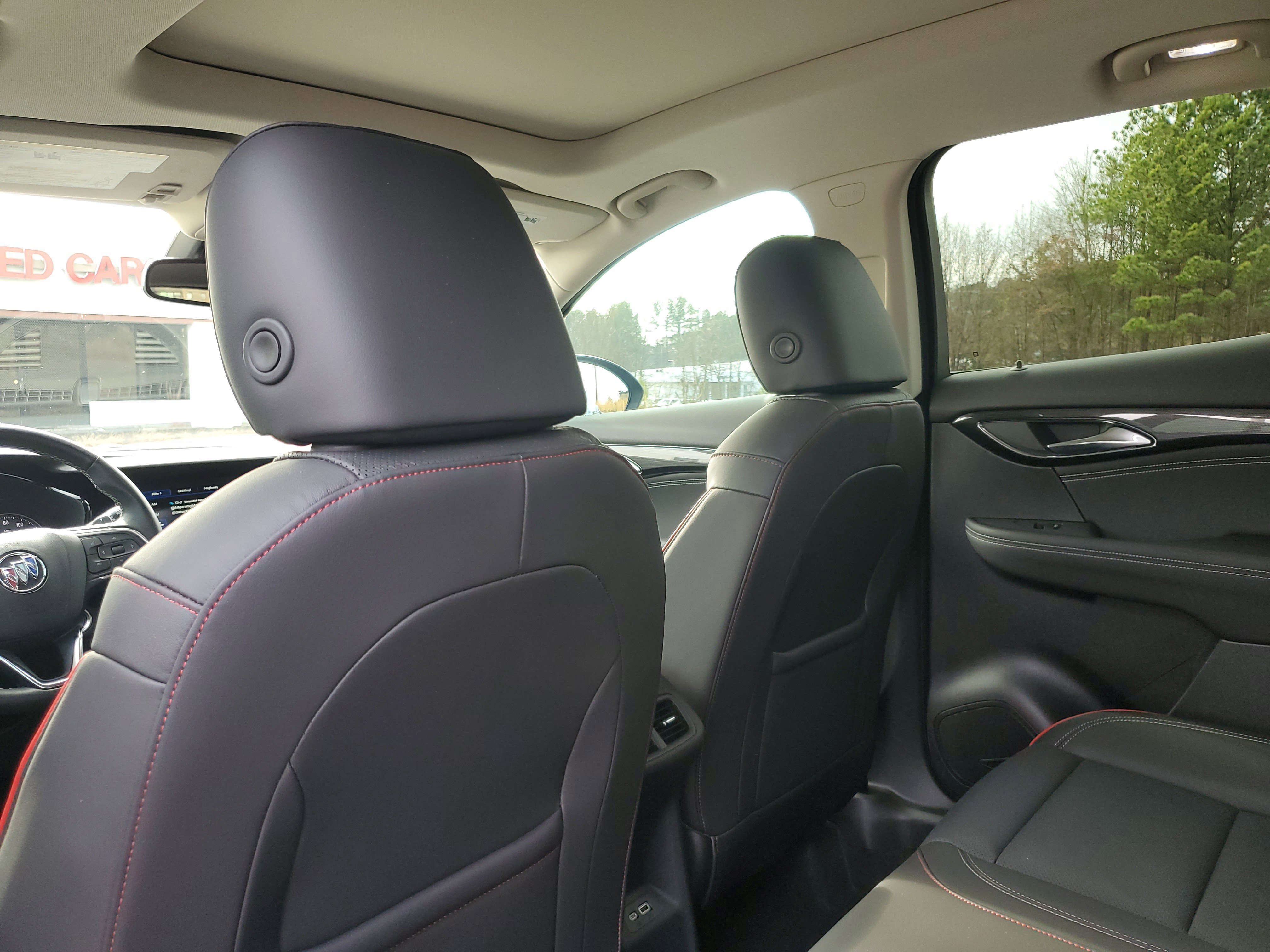 Used 2023 Buick Envision Essence w/ Technology Package I image 7