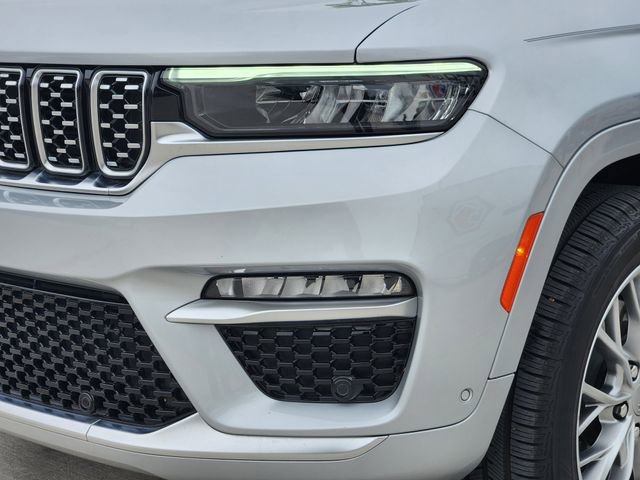 Used 2022 Jeep Grand Cherokee Summit w/ Luxury Tech Group V AWD/4WD image 5