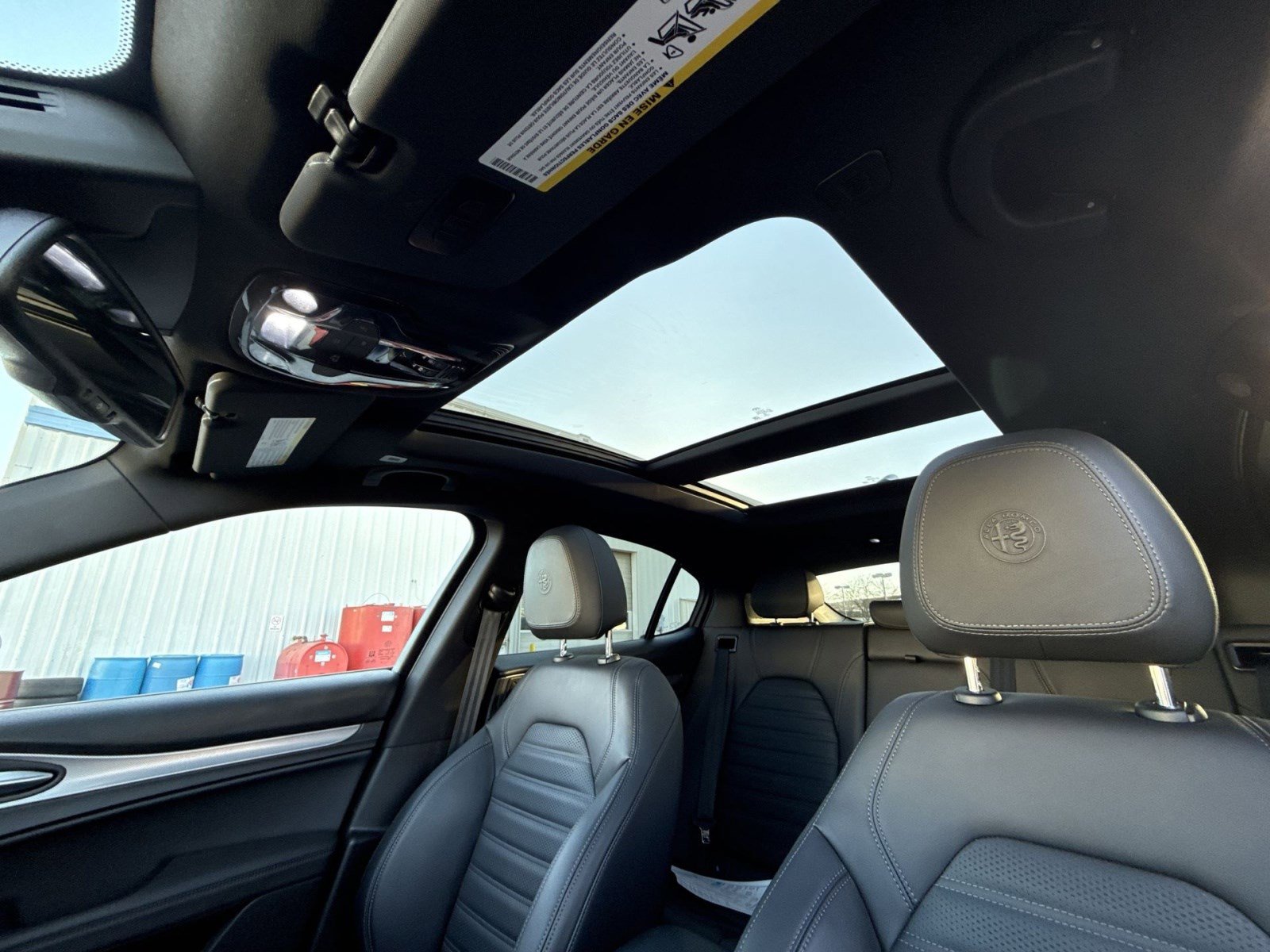 Used 2022 Alfa Romeo Stelvio Veloce image 22