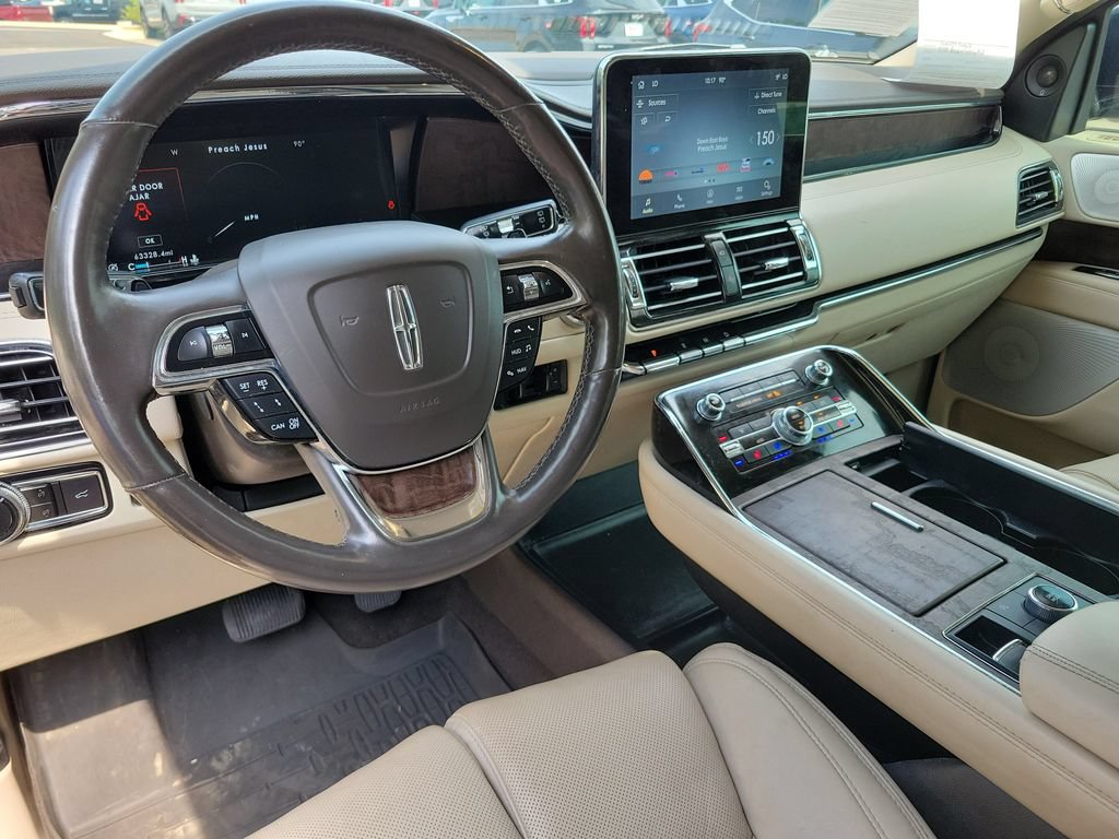 Used 2020 Lincoln Navigator L Reserve w/ Luxury Package AWD/4WD image 9