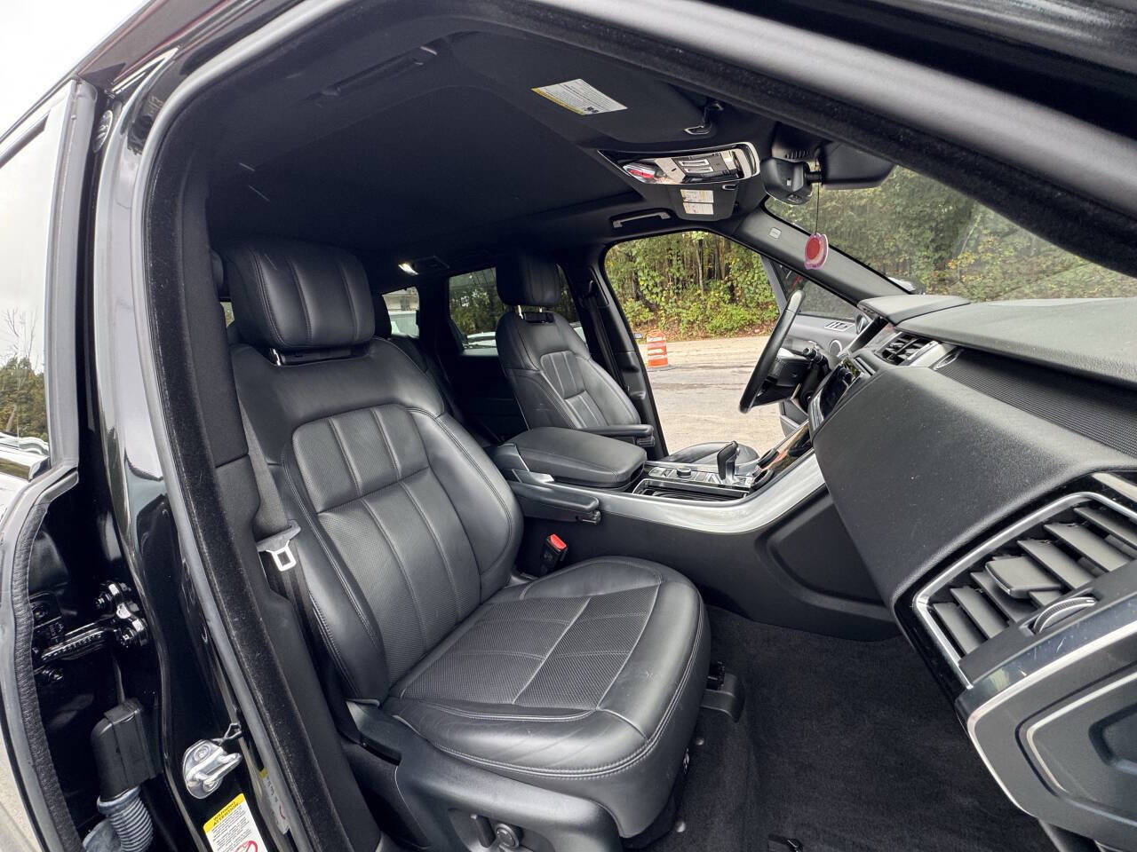 Used 2019 Land Rover Range Rover Sport HSE image 20