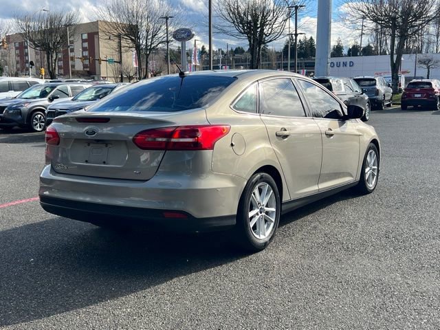 Used 2015 Ford Focus SE image 5