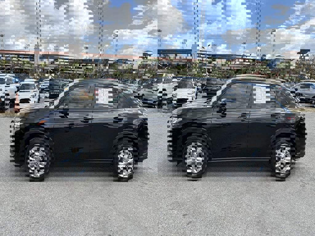 Used 2025 Honda HR-V LX image 8