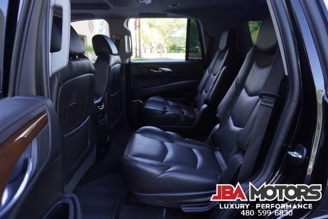 Used 2018 Cadillac Escalade Premium Luxury AWD/4WD image 87