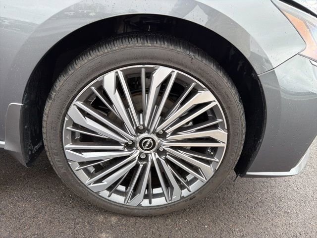 Used 2025 Nissan Altima 2.5 SL image 3