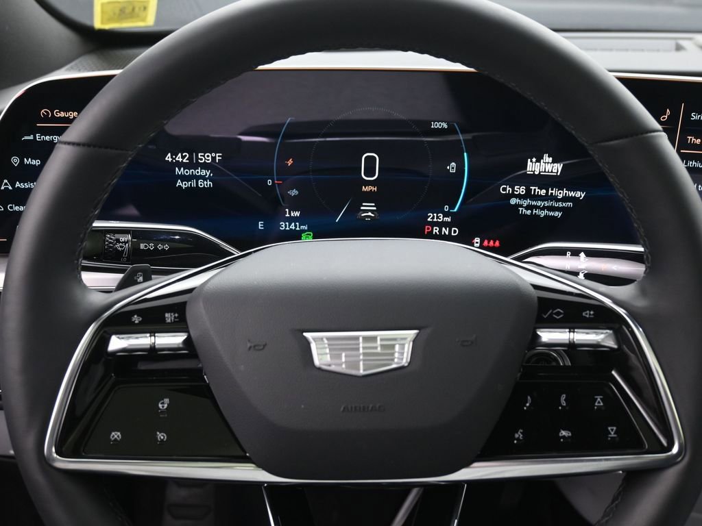 Used 2025 Cadillac Lyriq Luxury image 9