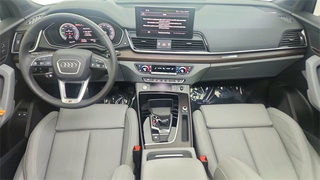 Used 2024 Audi Q5 e Prestige w/ Prestige Package image 93