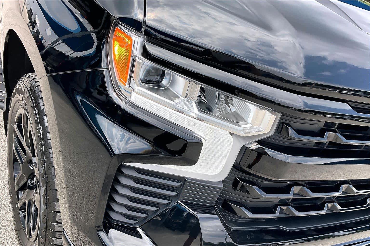 Used 2024 Chevrolet Silverado 1500 RST RWD image 27