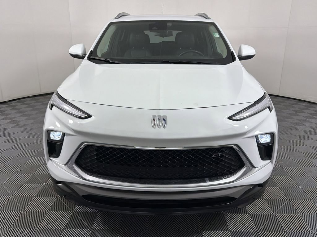 Used 2024 Buick Encore GX Sport Touring video 2