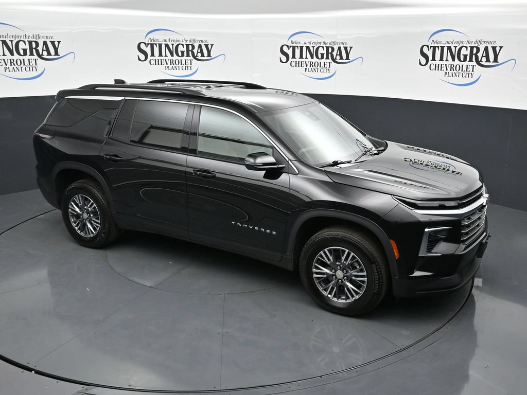 Used 2026 Chevrolet Traverse LT AWD/4WD image 12