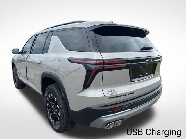 New 2026 Chevrolet Traverse Z71 w/ Enhanced Driving Package AWD/4WD image 3