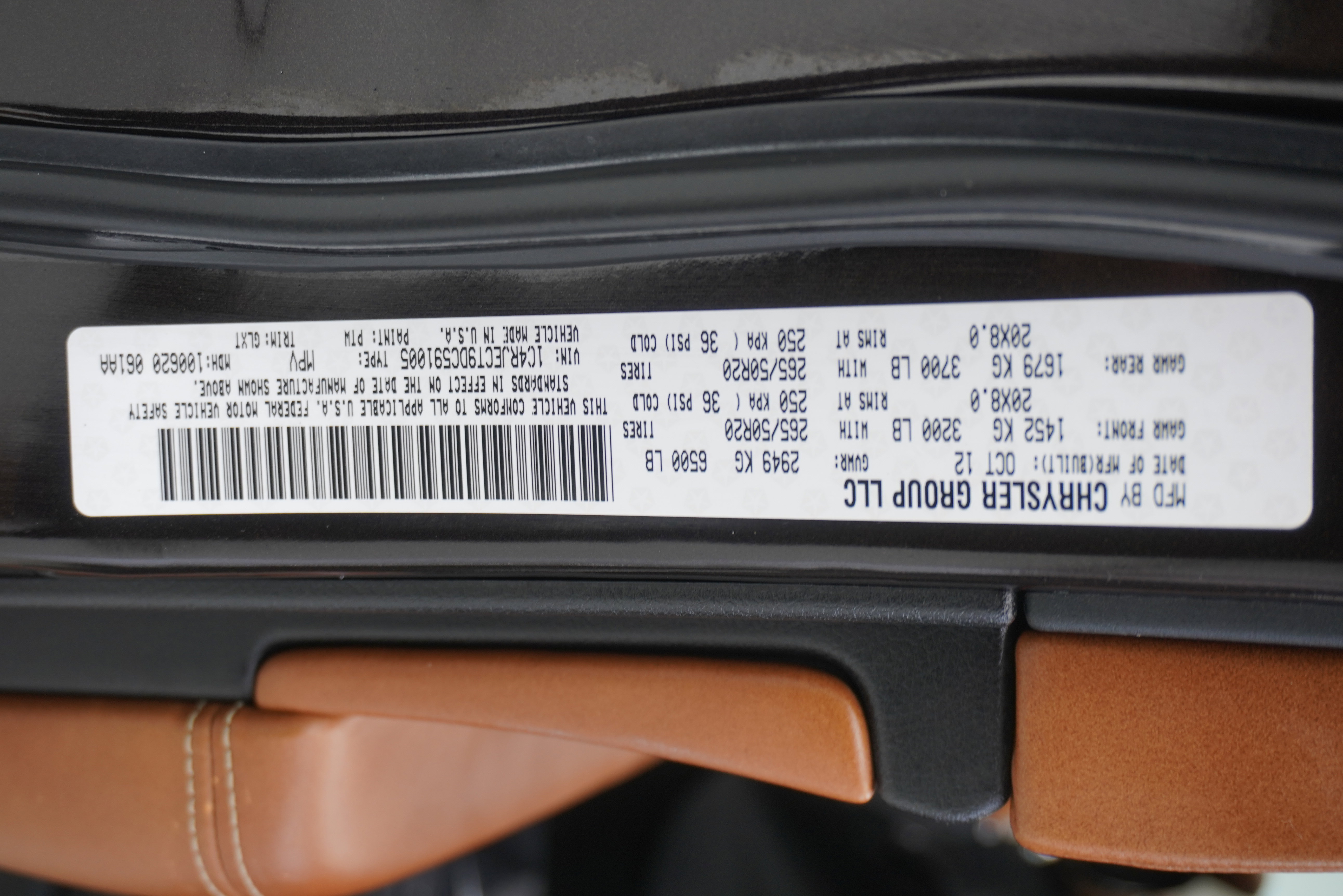 Used 2013 Jeep Grand Cherokee Overland Summit image 33