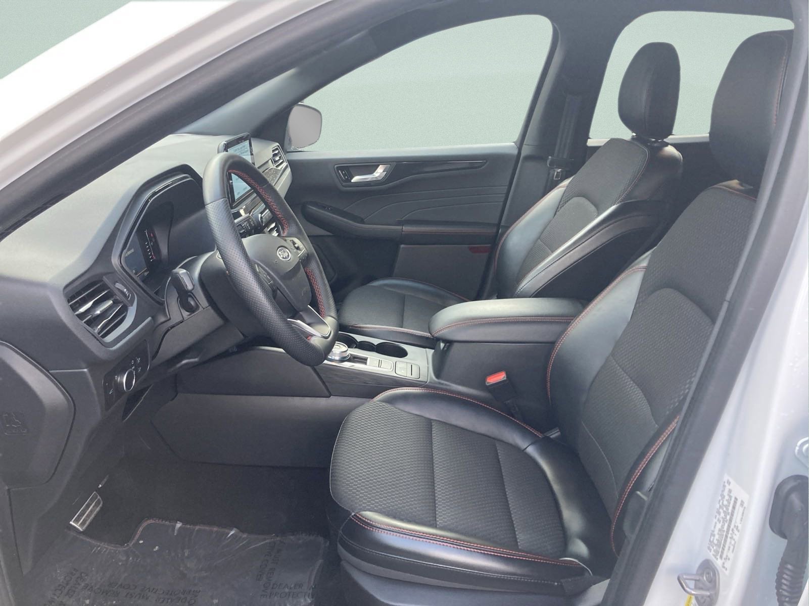 Used 2023 Ford Escape ST-Line image 13