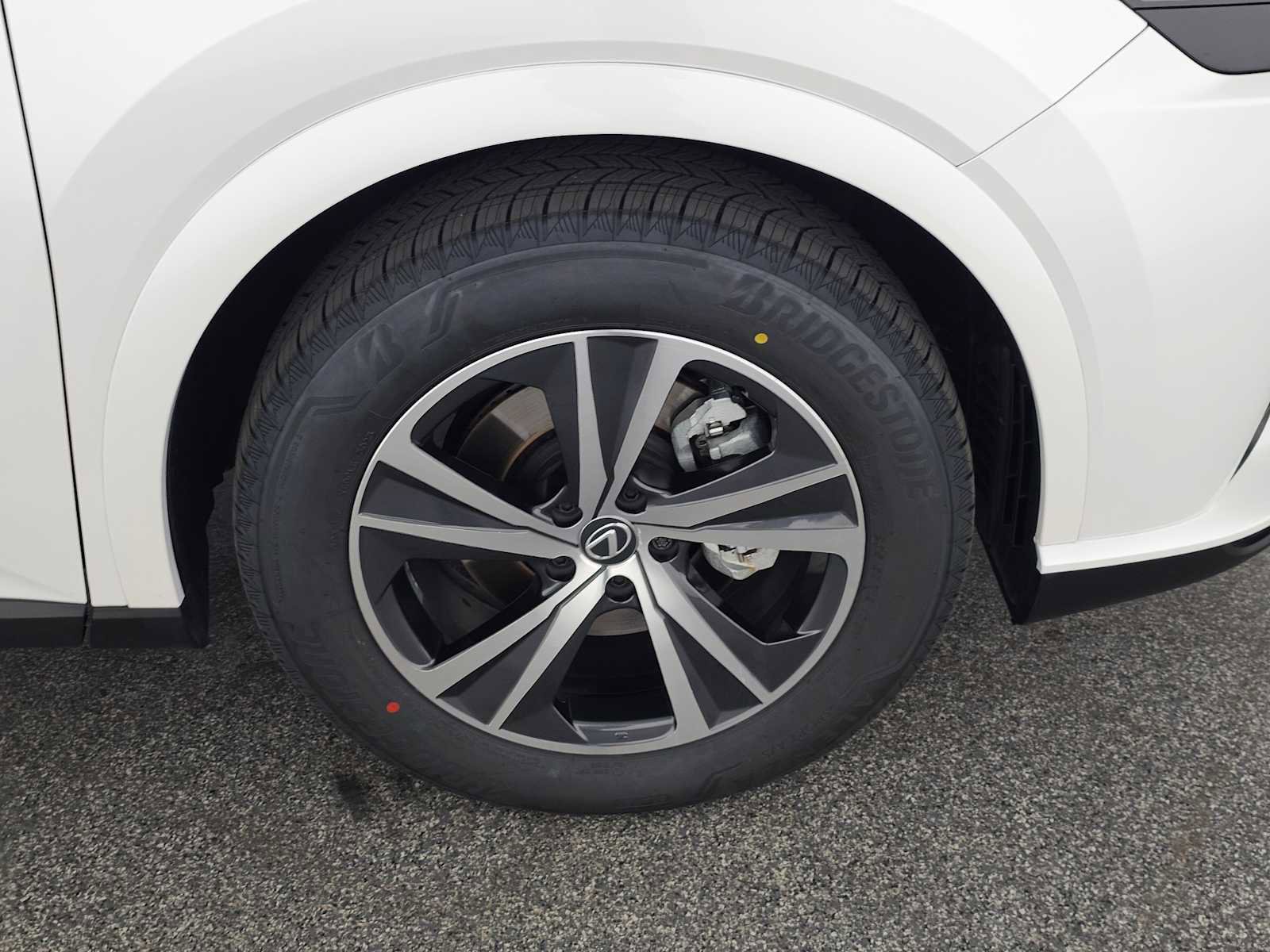 Used 2024 Lexus RX 350 FWD w/ Technology Package image 9