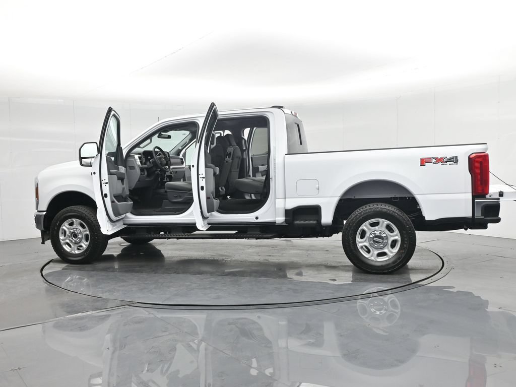 New 2026 Ford F250 XL w/ STX Appearance Package AWD/4WD image 4