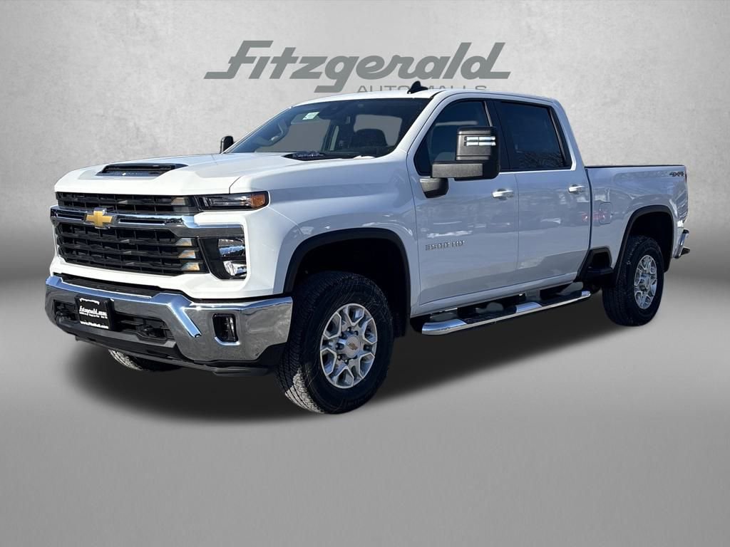 New 2026 Chevrolet Silverado 3500 LT AWD/4WD image 2
