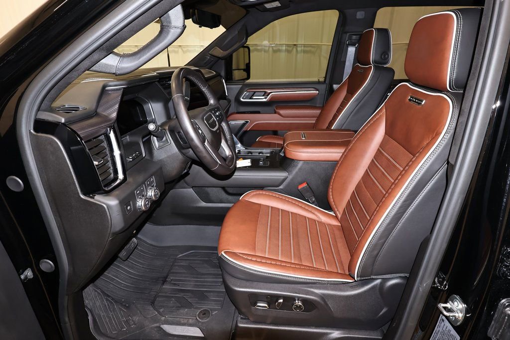 Used 2026 GMC Sierra 3500 Denali Ultimate image 13