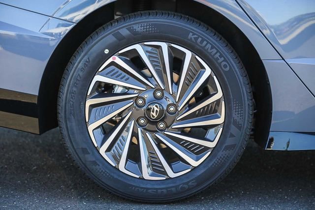 New 2026 Hyundai Sonata Limited image 13