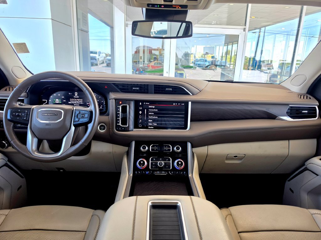 Used 2024 GMC Yukon XL Denali AWD/4WD image 20