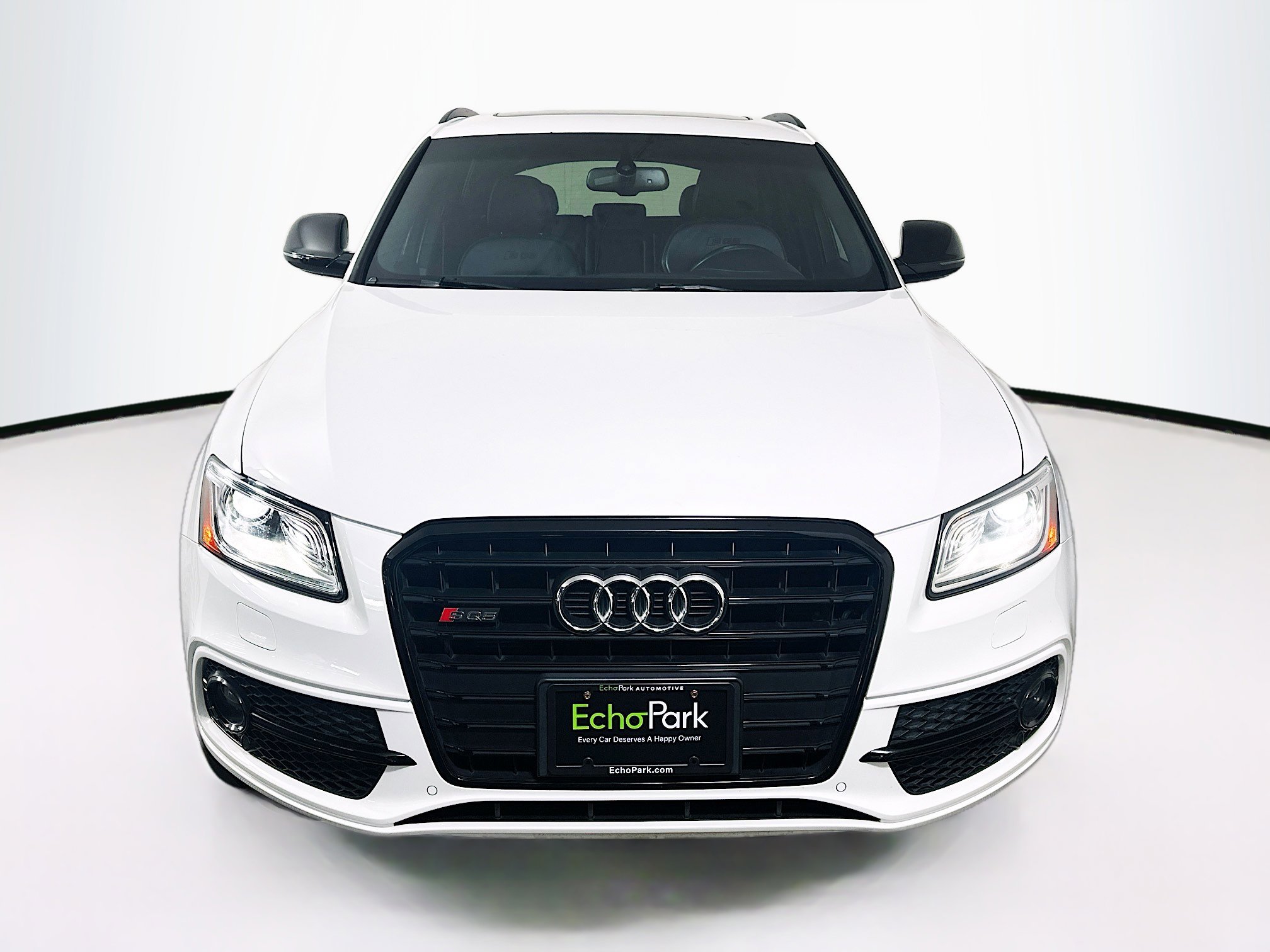 Used 2017 Audi SQ5 Premium Plus w/ Technology Package image 2