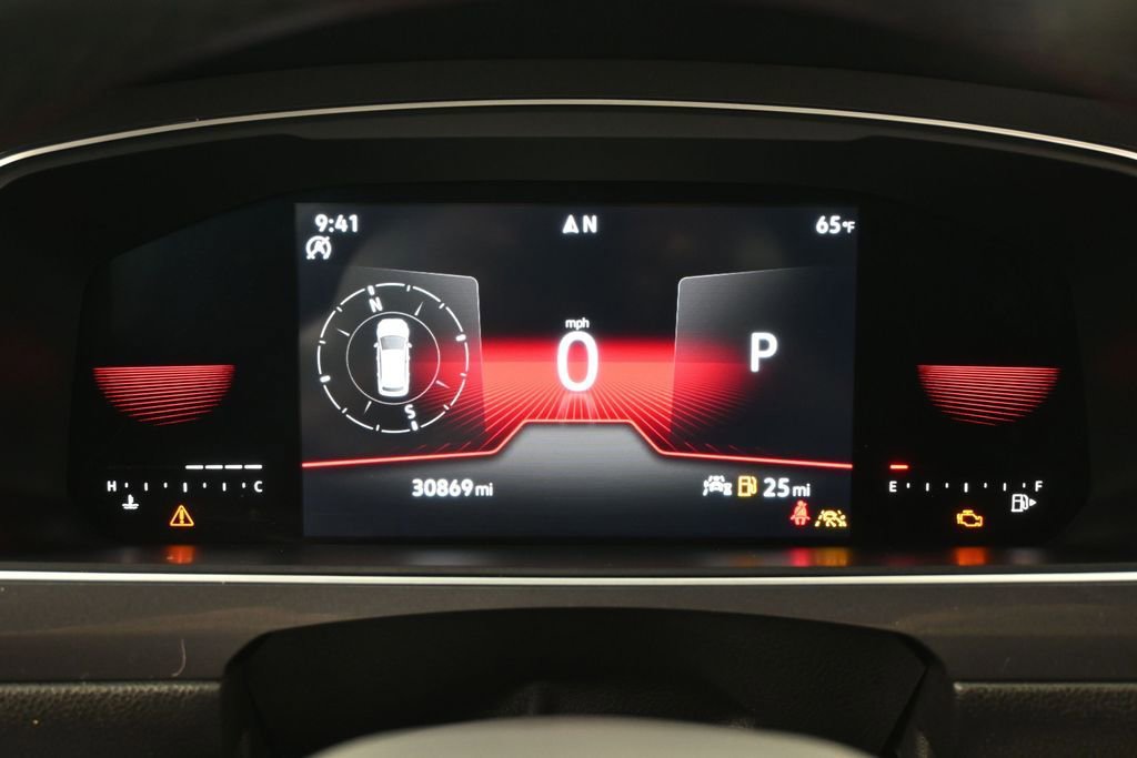 Used 2022 Volkswagen Tiguan SE R-Line image 26