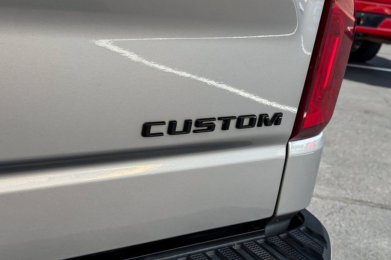 Used 2022 Chevrolet Silverado 1500 Custom AWD/4WD image 20