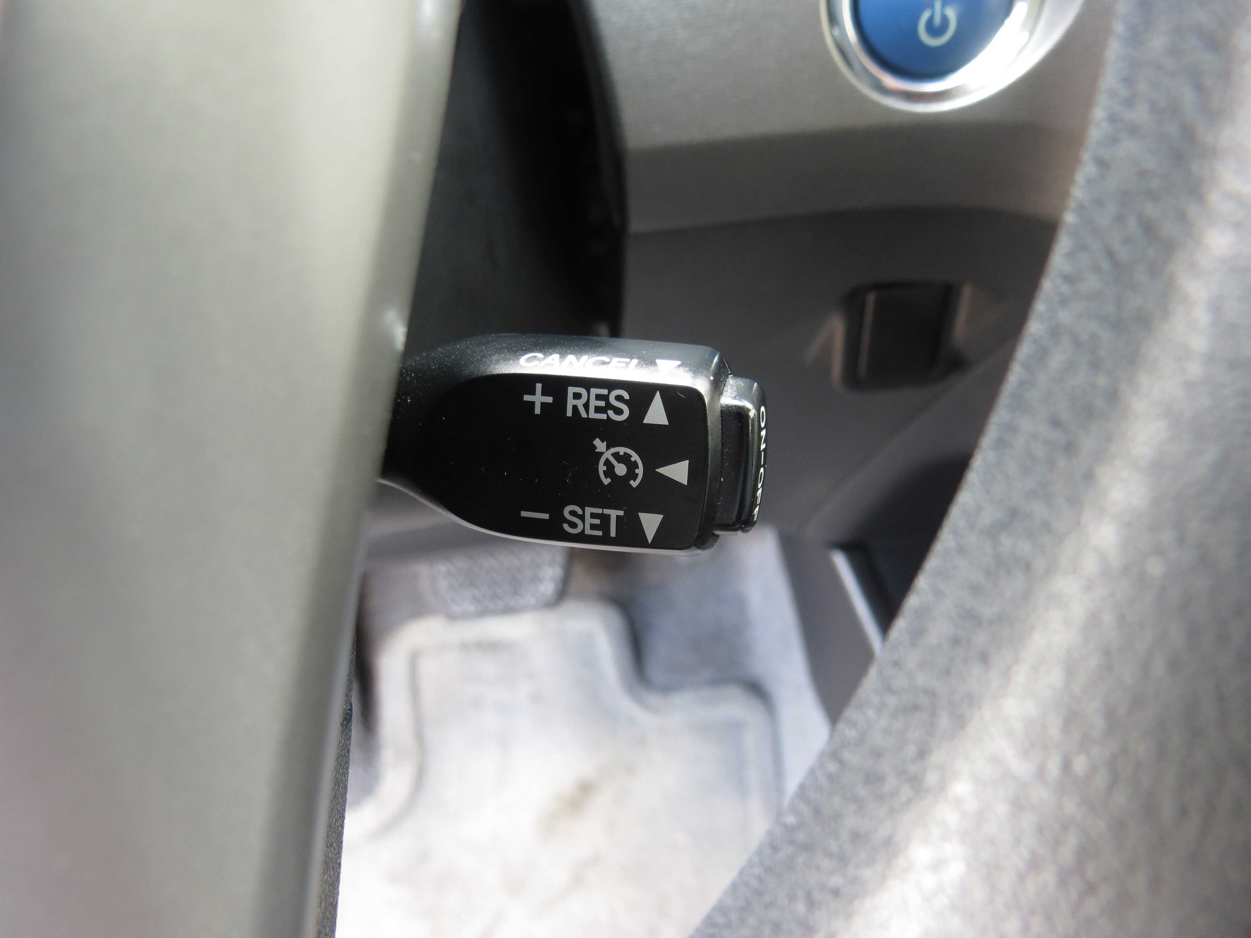 Used 2013 Toyota Prius Two FWD image 17