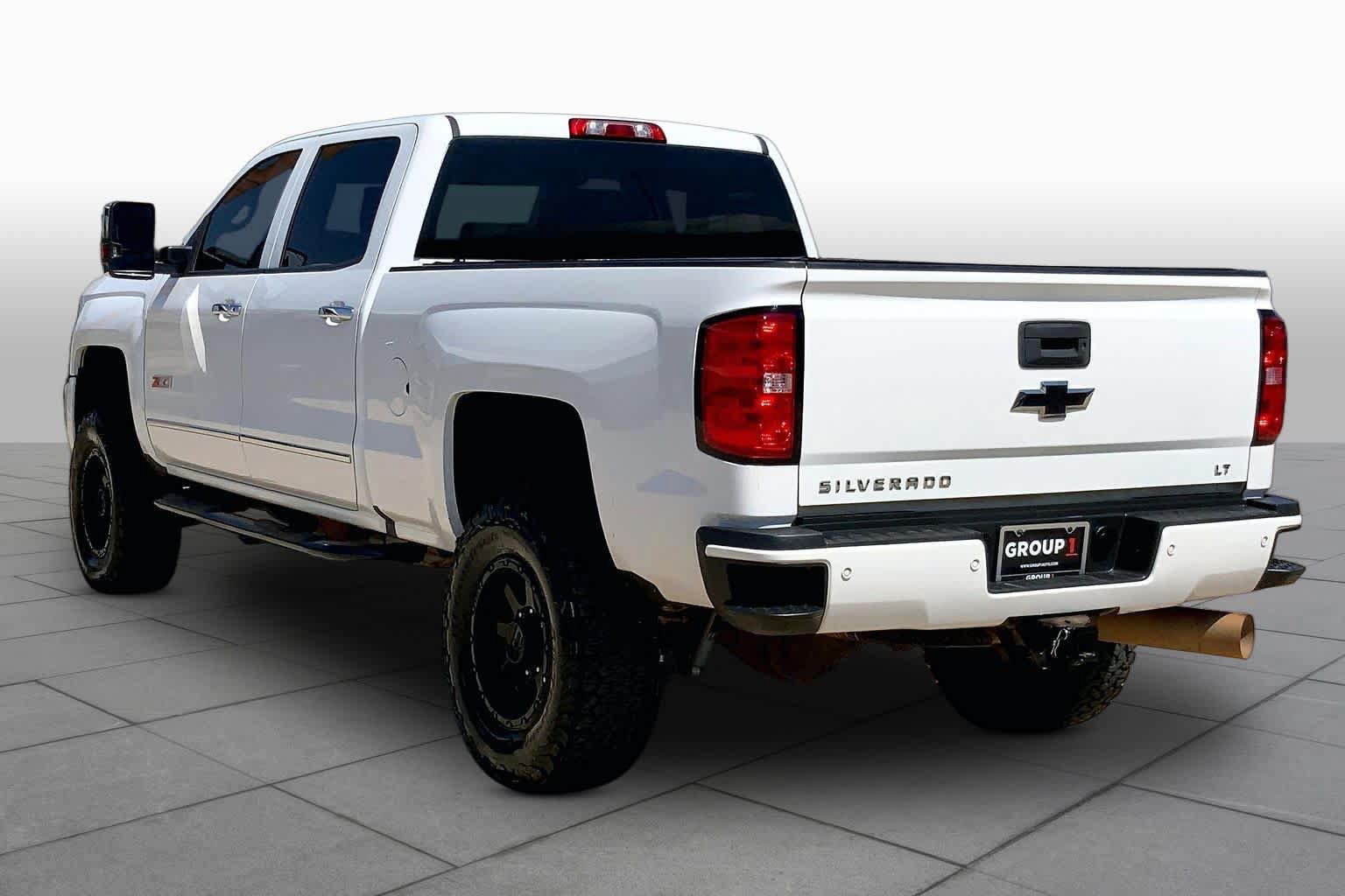 Used 2018 Chevrolet Silverado 2500 LT w/ Custom Sport Edition AWD/4WD image 11