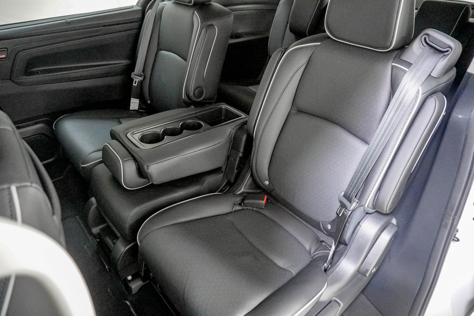 Certified 2026 Honda Odyssey Elite image 39
