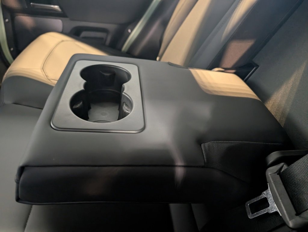 Used 2023 Land Rover Defender 110 75th Limited Edition image 26